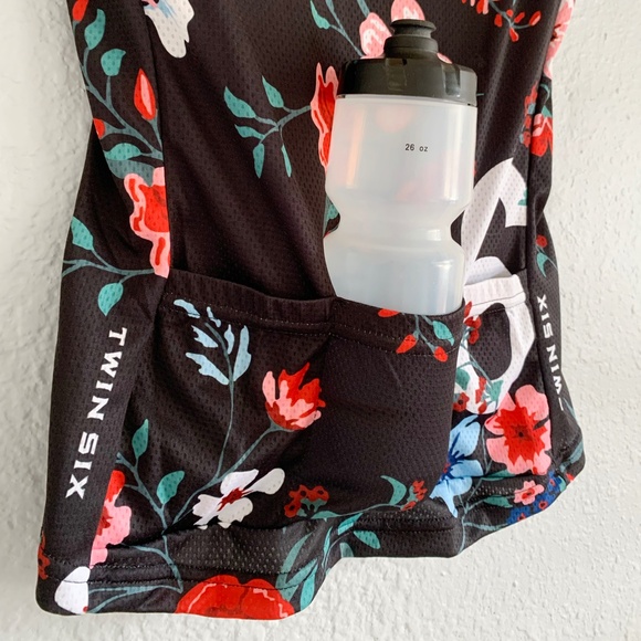 Twin Six women's cycling jerseys NWT, black multi-floral pattern, size XS - Picture 4 of 8